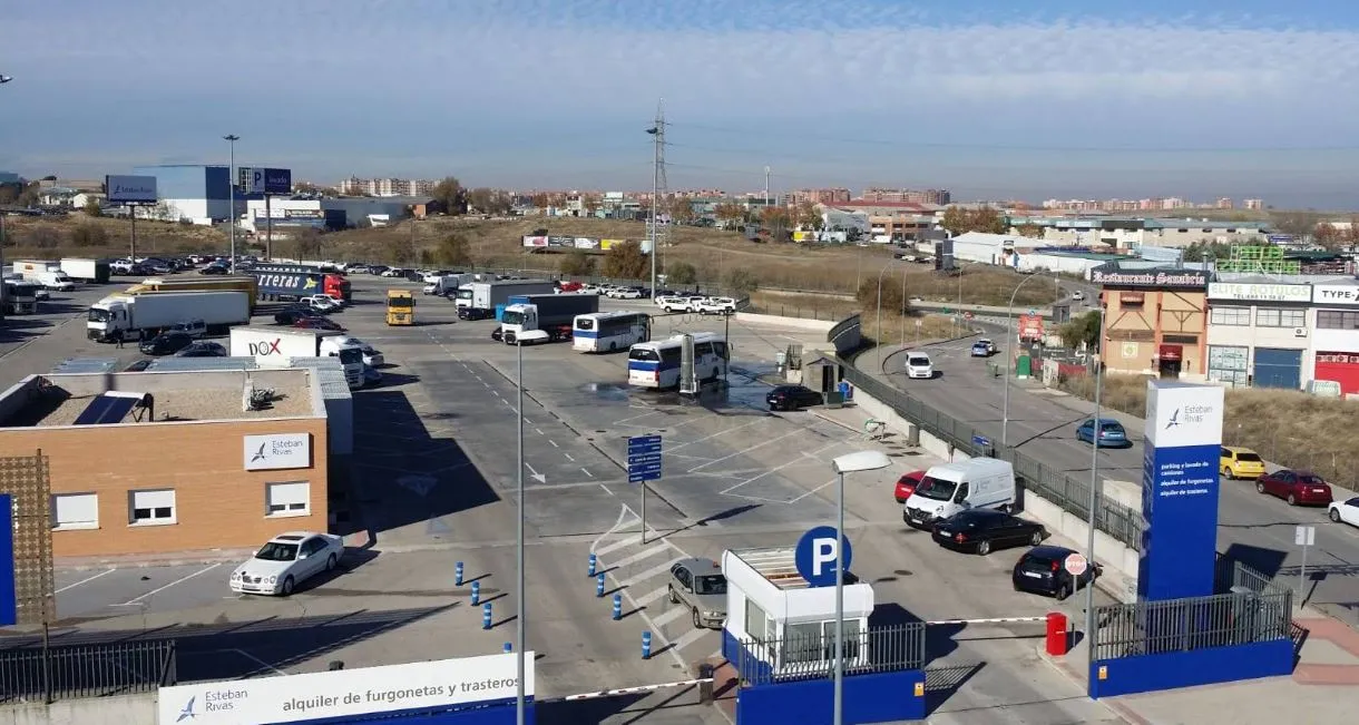 Aparcamiento de Camiones Esteban Rivas Fuenlabrada