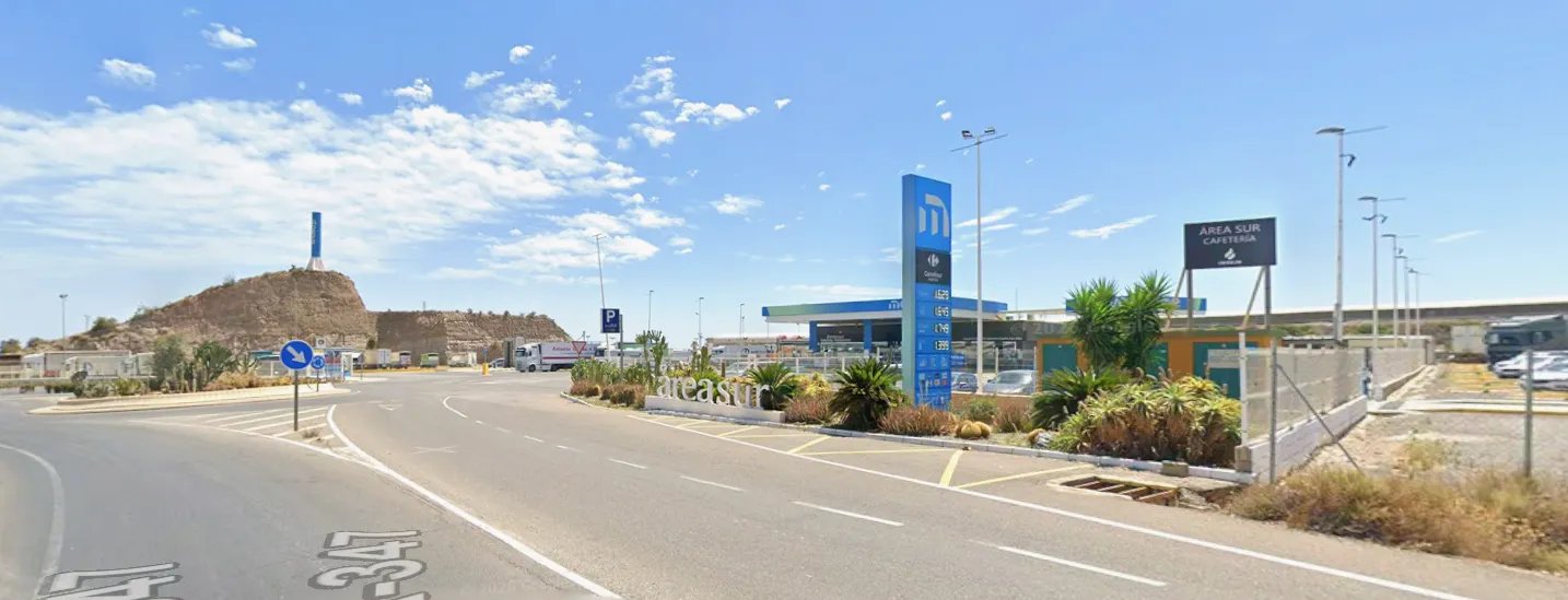 Parking areasur (Adra), foto 2